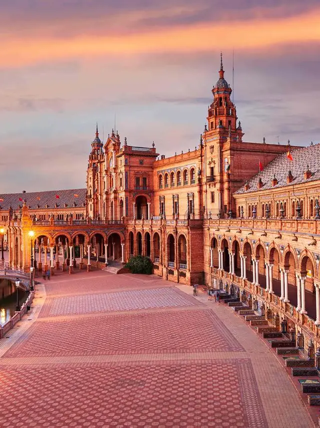 Plaza de España in Seville